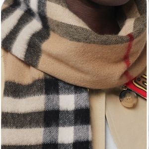 Brand New authentic - Burberry's Luxe Cashmere Scarf